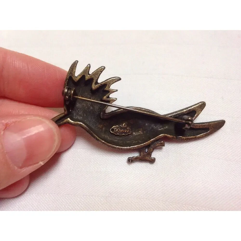 Vintage Giovanni Antique Brass Pink Sparkle Roadrunner Desert Bird Pin Brooch